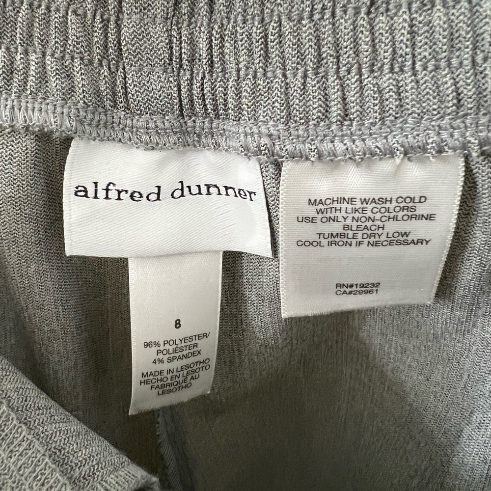 Alfred Dunner Gray Pants Size 8 - Picture 4 of 4